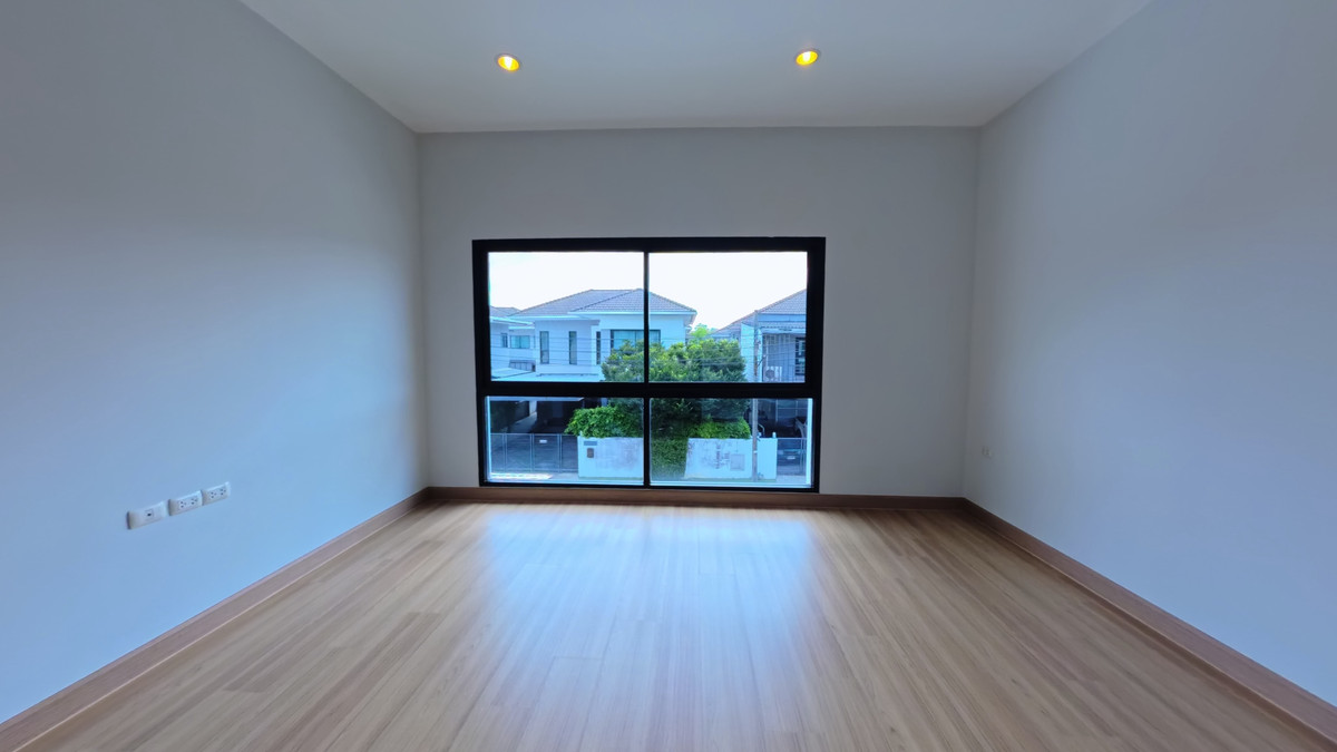 ขายบ้านพระราม 5 ราชพฤกษ์ บางกรวย : บ้านมือหนึ่ง …. ราคามือสอง ทำเลติดถนนราชพฤกษ์