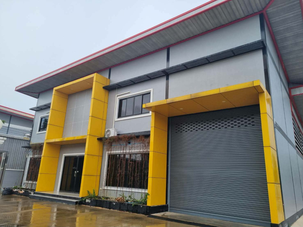 For RentWarehouseMahachai Samut Sakhon : Warehouse with office for rent Total usable area 760 sq m. Tha Sao Subdistrict, Krathum Baen District, Samut Sakhon Province. Trailer truck easy to enter and exit.