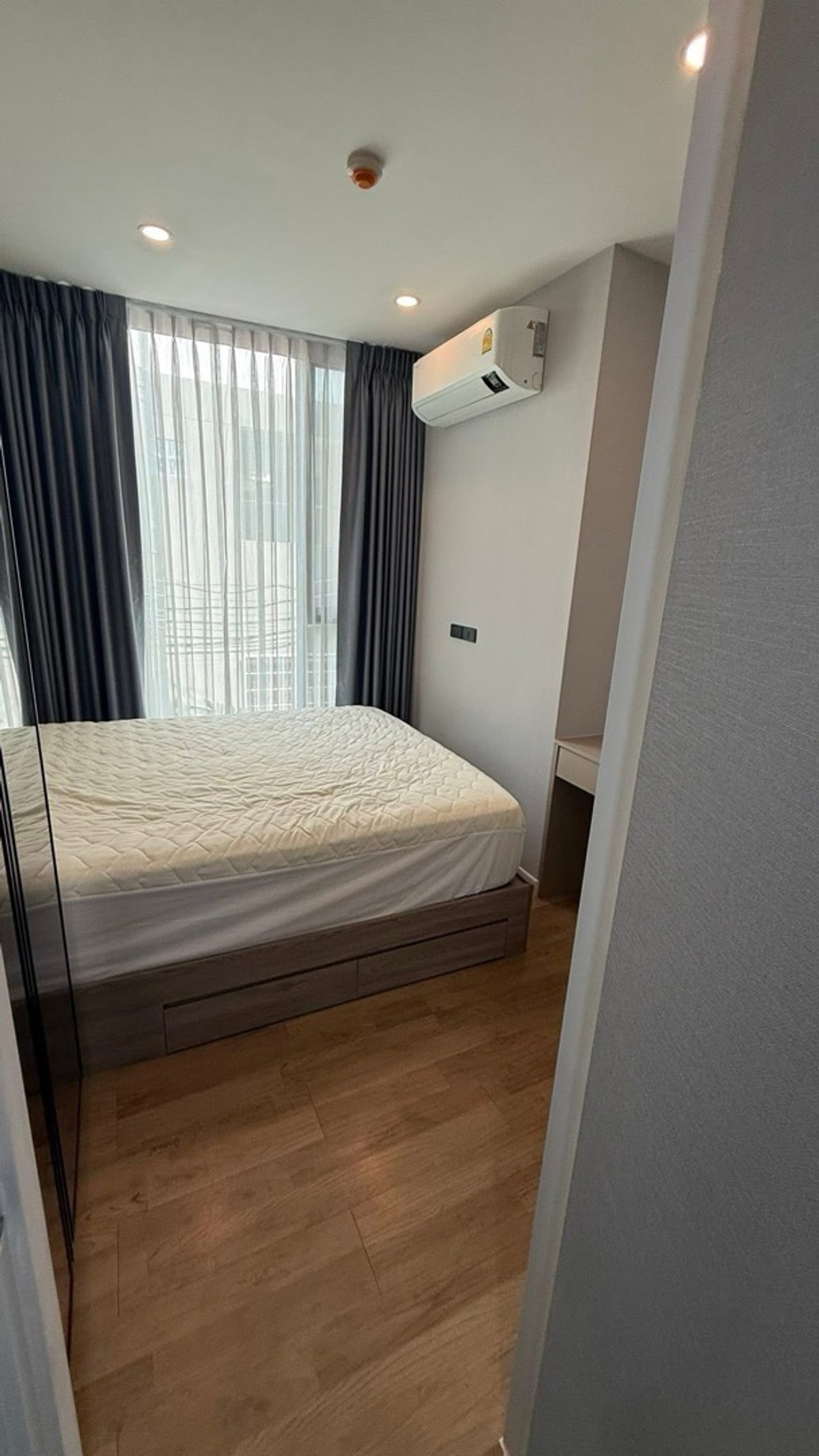 ให้เช่าคอนโดพระราม 9 เพชรบุรีตัดใหม่ RCA : ให้เช่า คอนโด 2 ห้องนอน  Groove Ratchada-Rama 9 