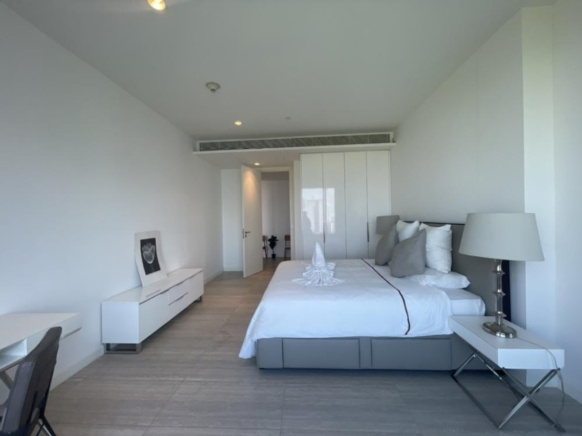 For RentCondoWitthayu, Chidlom, Langsuan, Ploenchit : 🏠✨ 185 Rajadamri | 2-Bedroom Condo for Rent (HBH-ST-217)