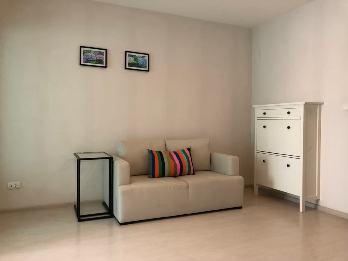 For RentCondoSathorn, Narathiwat : 🏡 Available for Rent – ​​Ready to Move in End of This Month!