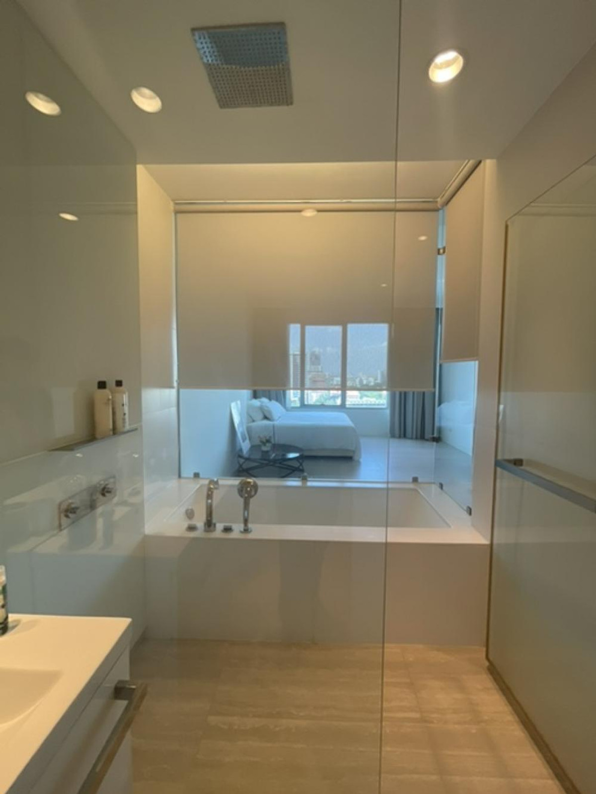 For RentCondoWitthayu, Chidlom, Langsuan, Ploenchit : 🏠✨ 185 Rajadamri | 2-Bedroom Condo for Rent (HBH-ST-217)