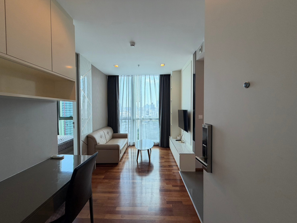 For RentCondoRatchathewi,Phayathai : 🔥Available🔥Available🔥Wish Signature Midtown Siam, fully furnished, contact Tel. Khun Oil 0935979942