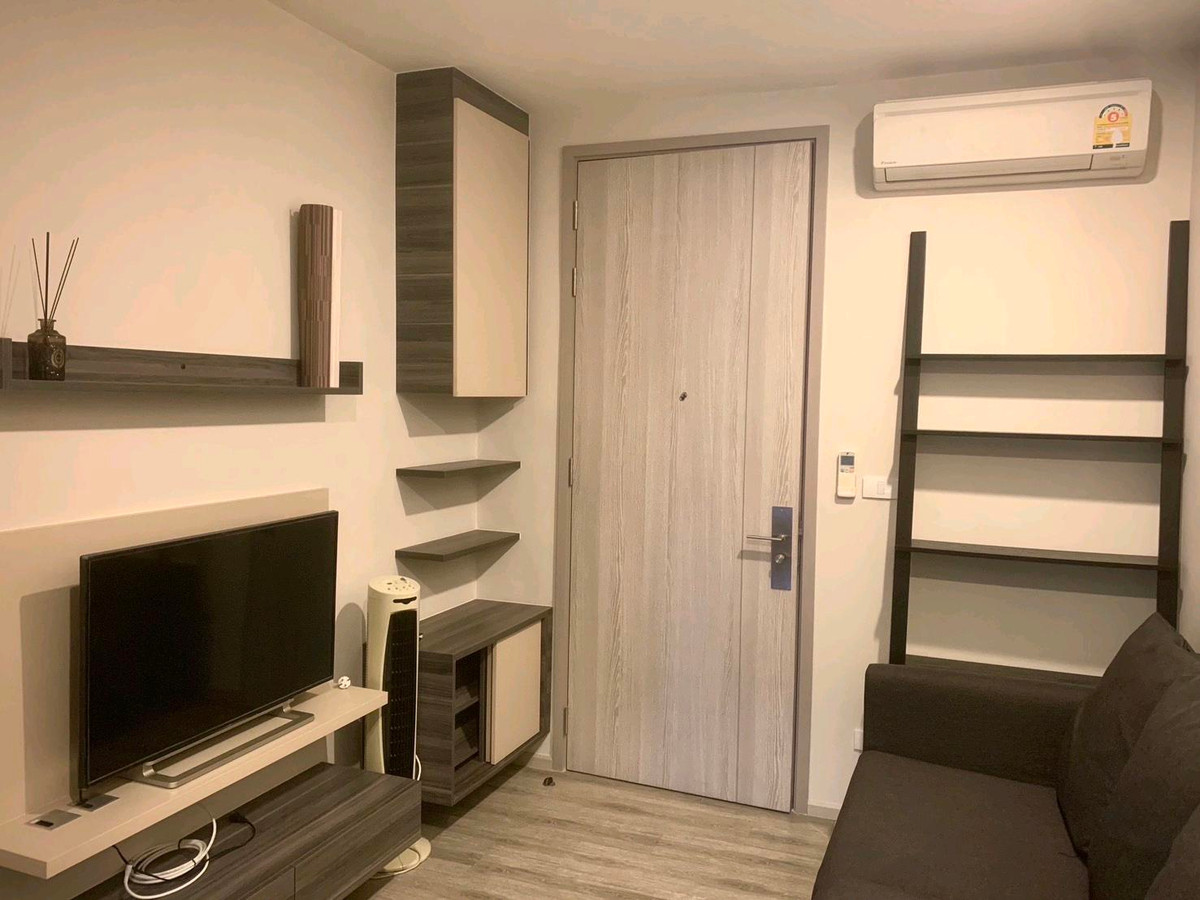 For RentCondoAri,Anusaowaree : Condo Centric Ari near BTS Ari, fully furnished, ready for sale.