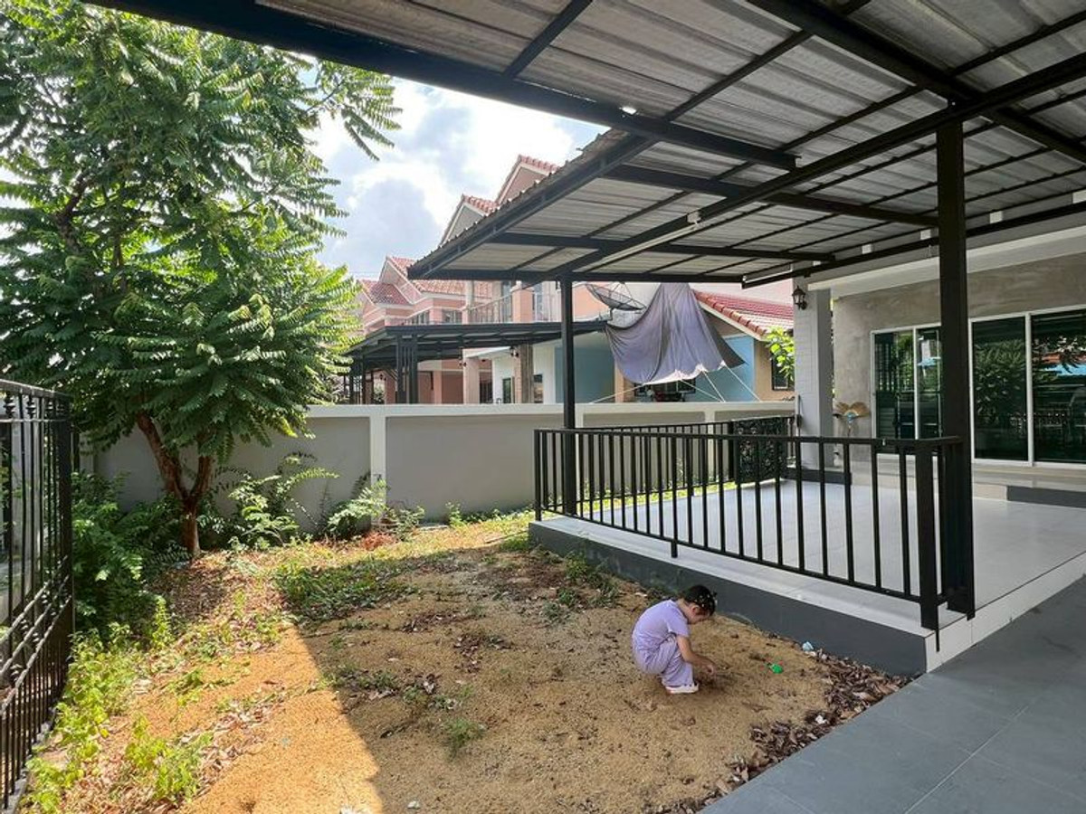 For SaleHousePathum Thani,Rangsit, Thammasat : Single house for sale Vista Ville Village 3, Lam Luk Ka-Khlong 8, area 69 square meters, 4 bedrooms, Lam Luk Ka Subdistrict, Lam Luk Ka District, Pathum Thani Province.