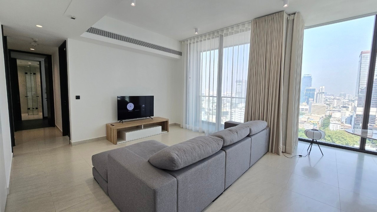 คอนโดสาทร นราธิวาส : Tait 12: 2bed 2.5bath 104.98 sqm. 32,500,000 Am: 0656199198 High floor Corner unit nice open view