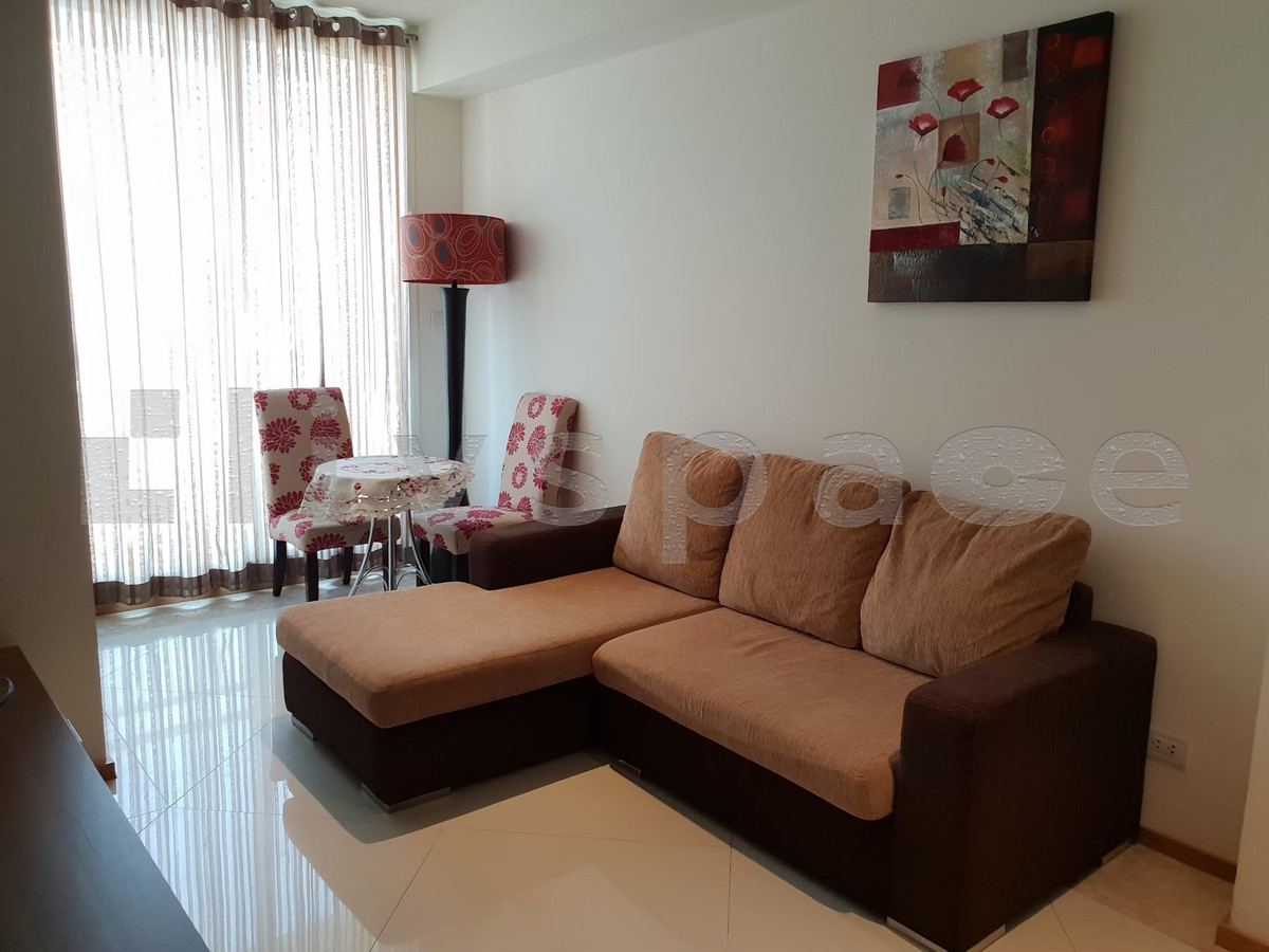 For SaleCondoSathorn, Narathiwat : ▚ LH102ツ SELL WITH TENANT: The Empire Place 1BR 53sqm. 6.99M🏙️✨ Large Unit, Best Price in Sathorn, Near BTS Chong Nonsi, Ideal for Investment!