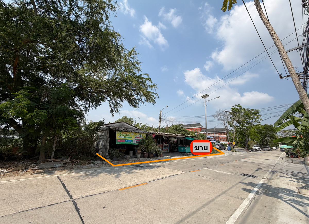 For SaleLandSamut Prakan,Samrong : Empty land for sale with buildings High potential location, Bangna Trat Road, KM.16.5