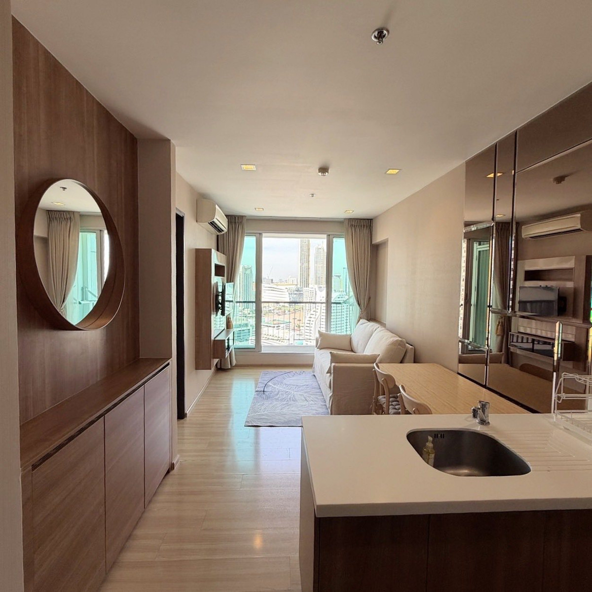 ให้เช่าคอนโดสาทร นราธิวาส : 🎯ให้เช่า Rhythm Sathorn 1 ห้องนอนวิวเมืองและติดแม่น้ำเจ้าพระยา - ใกล้ BTS สะพานตากสิน