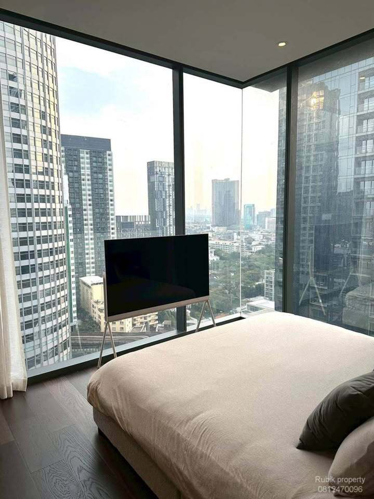 CondoSukhumvit, Asoke, Thonglor : 📣 LAVIQ Sukhumvit 57 — Luxury Condo | Corner Unit | Ready to Move In RB1740