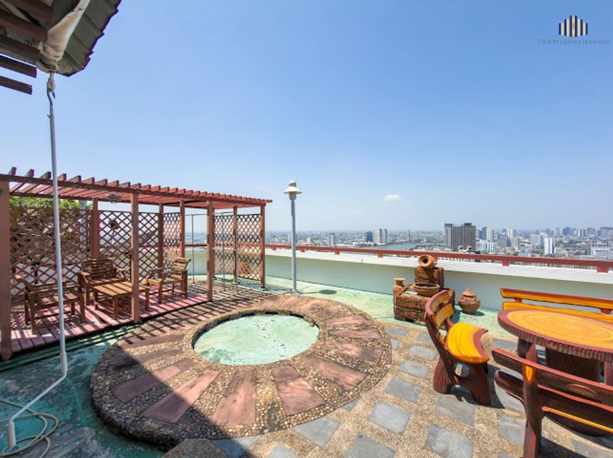 For SaleCondoRama3 (Riverside),Satupadit : Large unit on the 33rd floor, beautifully and luxuriously decorated, great value with Chao Phraya River view! Condo for sale at Salintara Condominium Rama 3, size 225.31 sq.m., near Terminal 21 Rama 3. Urgent sale.