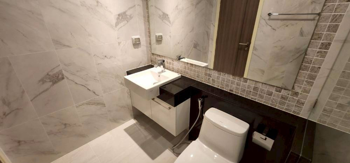 For RentCondoWongwianyai, Charoennakor : ✅ SPCN114 ✅ Line : @p2nproperty