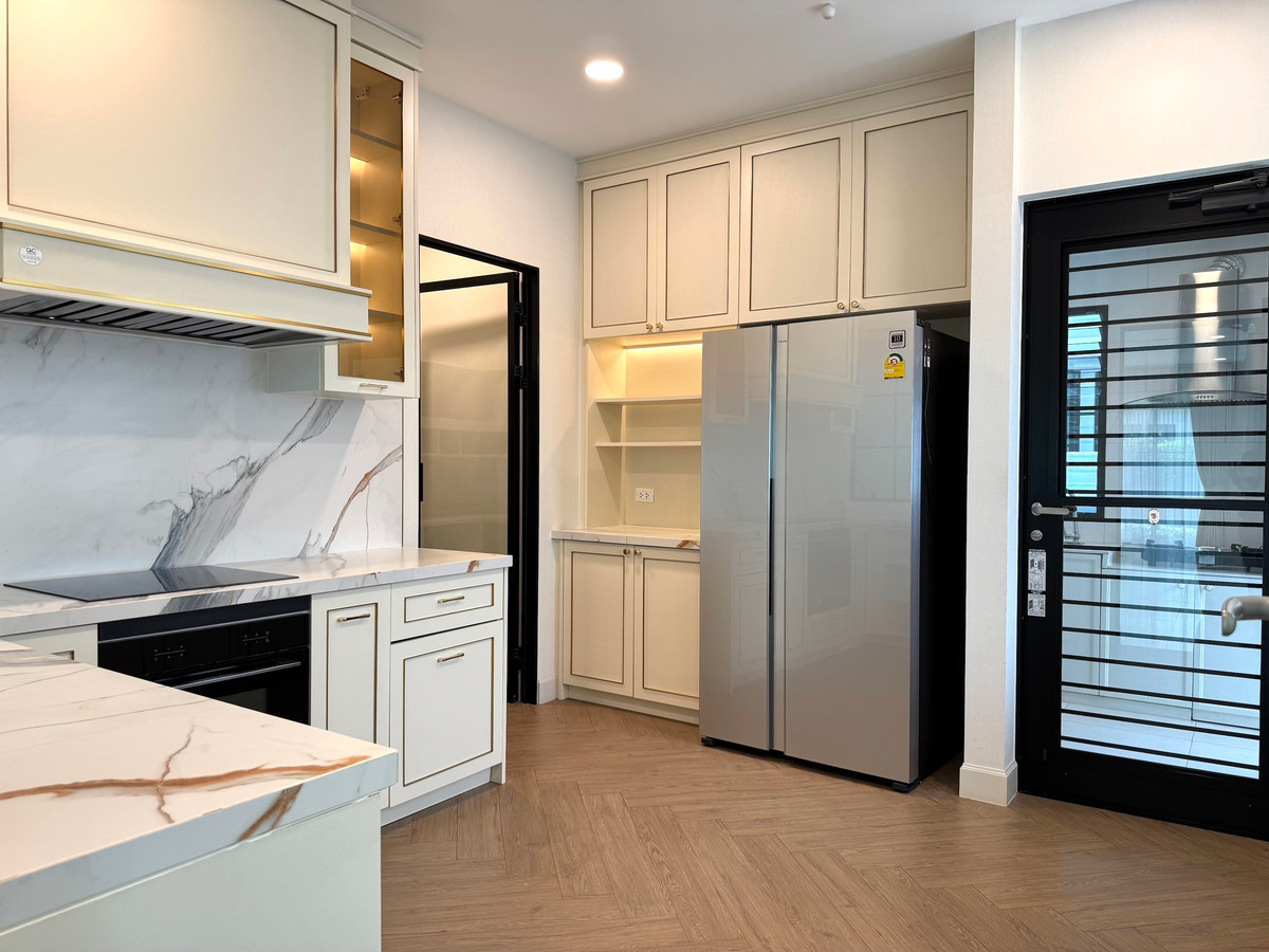 ขายบ้านพัฒนาการ ศรีนครินทร์ : Nantawan กรุงเทพกรีฑาตัดใหม่ เพียง 40มจาก clubhouse, แต่งพร้อมอยู่