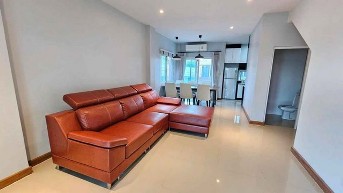 ให้เช่าทาวน์โฮมนวมินทร์ รามอินทรา : HR3267ให้เช่า/ขาย ทาวน์โฮม 3 ชั้นหลังมุม The Ricco Town วัชรพล พื้นที่ใช้สอยจุใจ 200 ตร.ม. ทำเลดีมาก จดทะเบียนบริษัท/ทำออฟฟิศได้ เฟอร์ครบพร้อมอยู่