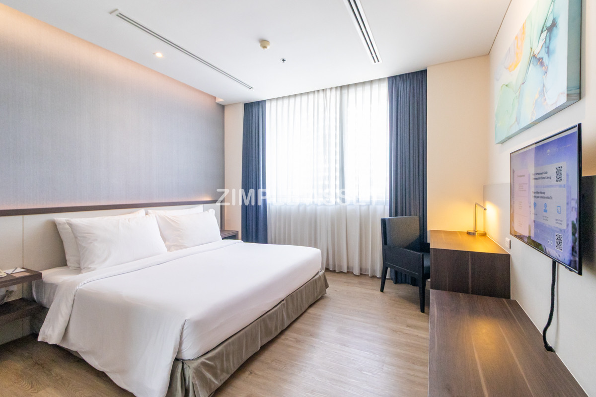 For RentSukhumvit, Asoke, Thonglor : Line ID: @zimple_asset  Modern Serviced Apartment at Phloen Chit & Nana area offering comfort and convenience for residents.