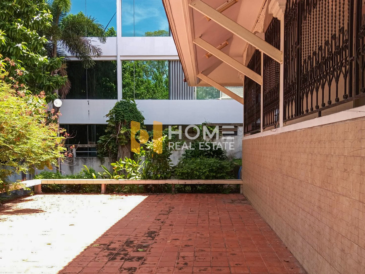 ขายที่ดินศรีราชา แหลมฉบัง บ้านบึง : ที่ดินพร้อมบ้านติดทะเล 1 ไร่ซอย 14 ต.บางพระ อ.ศรีราชา จ.ชลบุรี /(ขาย), Land with a house next to the sea 1 rai Soi 14 Bang Phra Sub Si Racha Dist Chonburi /(FOR SALE) YEAN127