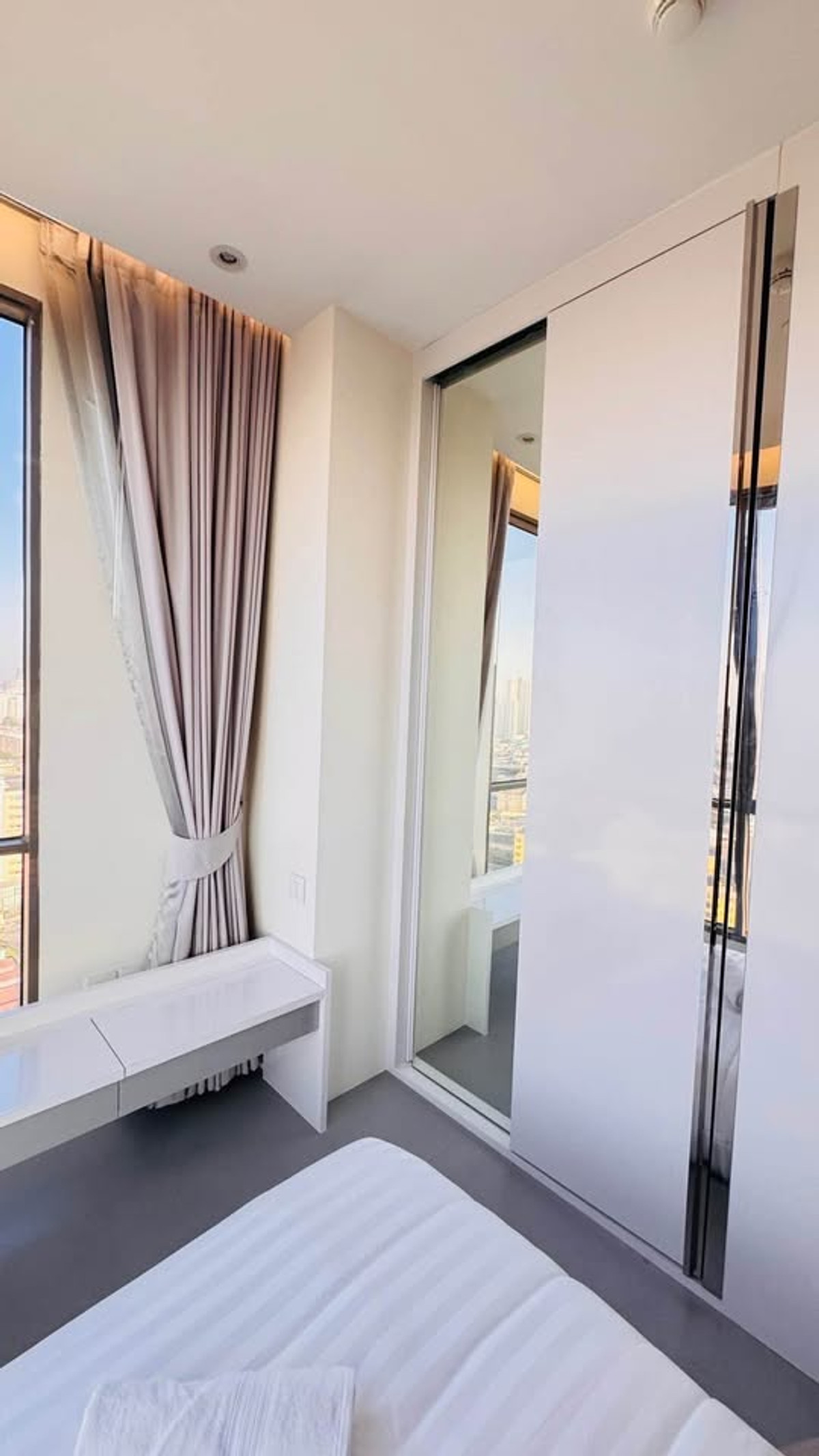 ขายคอนโดสาทร นราธิวาส : 🏠✨ เดอะรูม สาทร - เซนต์หลุยส์ | ขายคอนโด 2 ห้องนอน (HBH-ST-219)