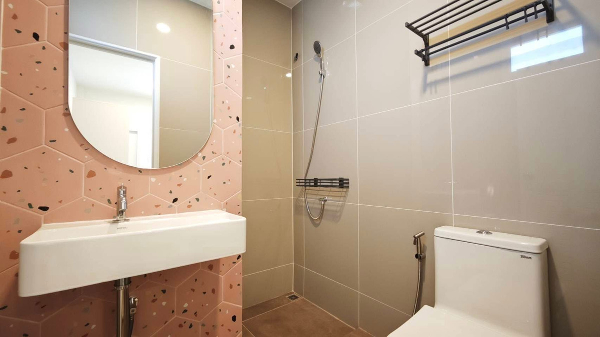 ทาวน์โฮมโชคชัย4 ลาดพร้าว71 : RH031126 ขาย/ให้เช่า ทาวน์เฮ้าส์ 2 ชั้น หลังมุม Fully Furnished ย่าน ลาดพร้าว