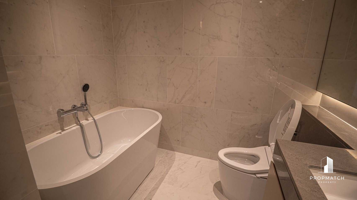 For SaleCondoWitthayu, Chidlom, Langsuan, Ploenchit : Luxury Freehold Residence | Spacious 118 Sq.m. | Prime Langsuan Tel.0984628898