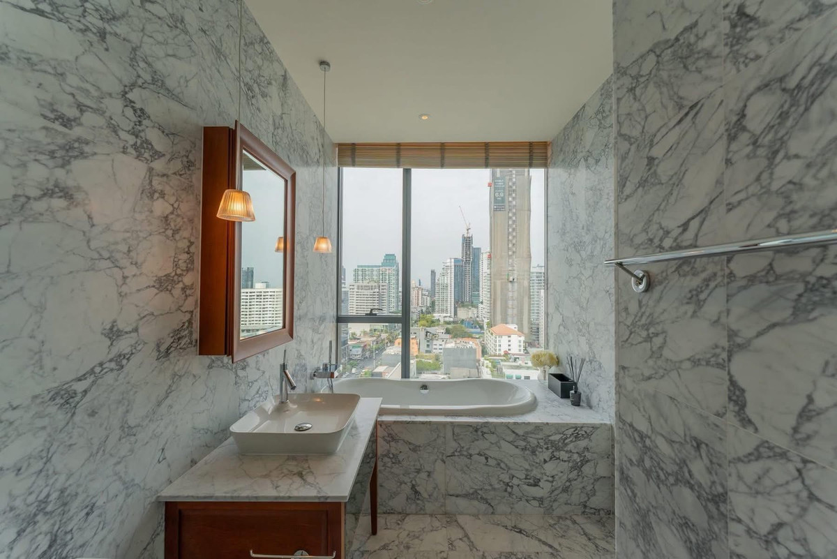 For RentCondoSukhumvit, Asoke, Thonglor : For Rent: Khun By Yoo, 130,000 THB [MKr260240]