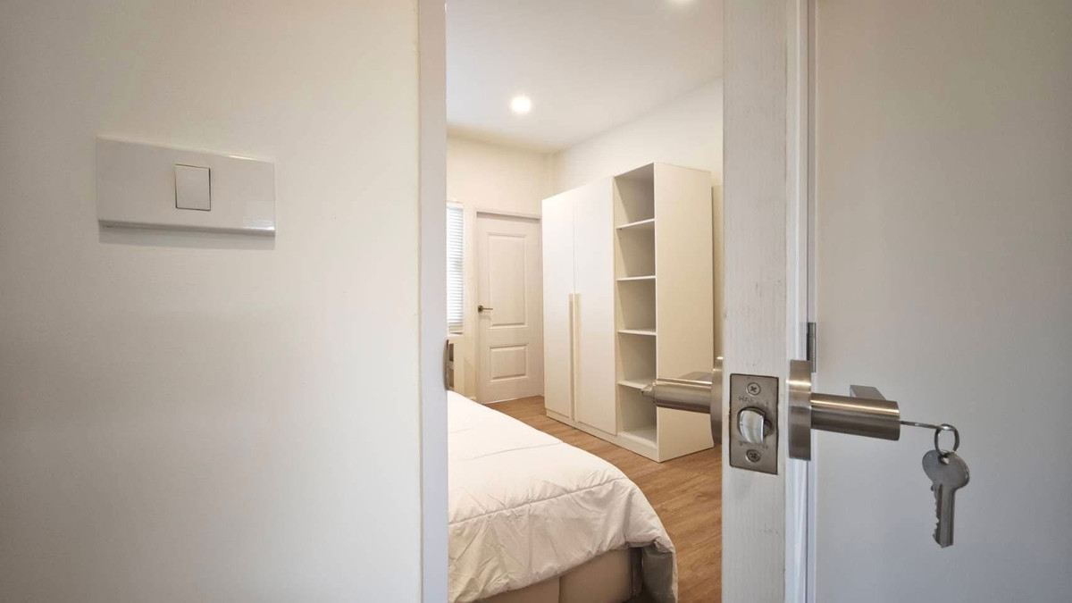 ทาวน์โฮมโชคชัย4 ลาดพร้าว71 : RH031126 ขาย/ให้เช่า ทาวน์เฮ้าส์ 2 ชั้น หลังมุม Fully Furnished ย่าน ลาดพร้าว