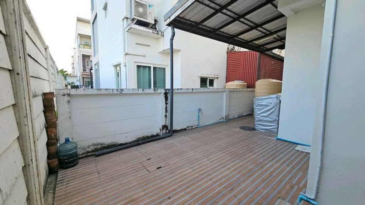 ให้เช่าทาวน์โฮมนวมินทร์ รามอินทรา : HR3267ให้เช่า/ขาย ทาวน์โฮม 3 ชั้นหลังมุม The Ricco Town วัชรพล พื้นที่ใช้สอยจุใจ 200 ตร.ม. ทำเลดีมาก จดทะเบียนบริษัท/ทำออฟฟิศได้ เฟอร์ครบพร้อมอยู่