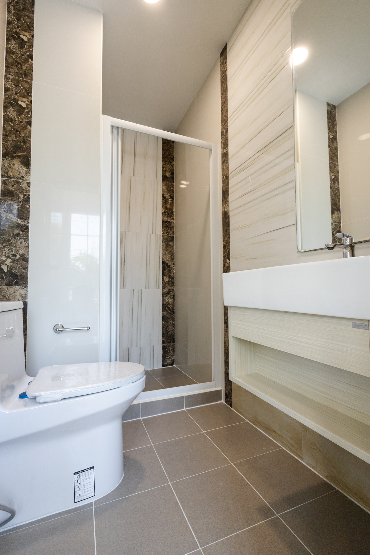 ขายทาวน์โฮมลาดกระบัง สุวรรณภูมิ : รับเข้ามาอีก 1 หลัง เตรียมรีโนเวทใหม่ทั้งหลัง ✨ 🏡 ทาวน์โฮมหลังมุม ทำเลดีในโครงการ Golden Town บางนา–สวนหลวง