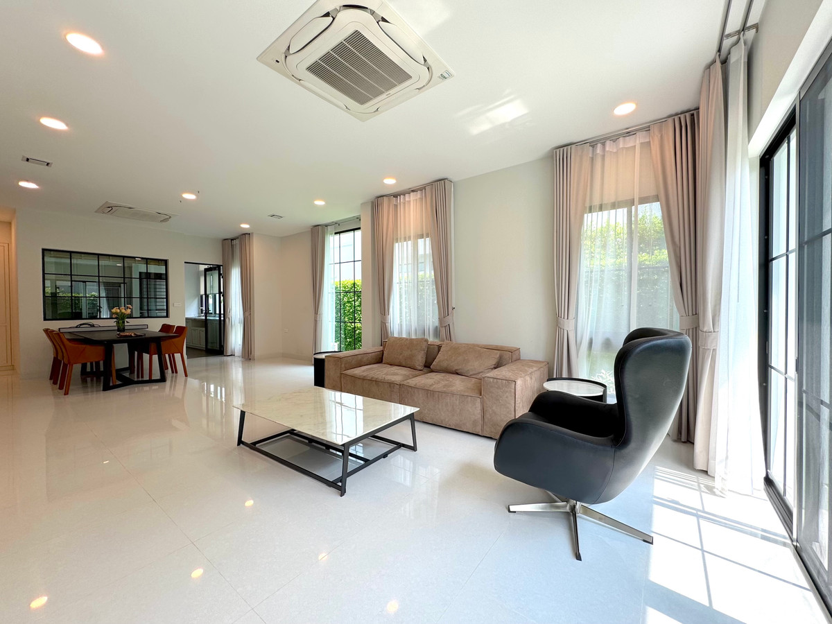 ขายบ้านพัฒนาการ ศรีนครินทร์ : Nantawan กรุงเทพกรีฑาตัดใหม่ เพียง 40มจาก clubhouse, แต่งพร้อมอยู่