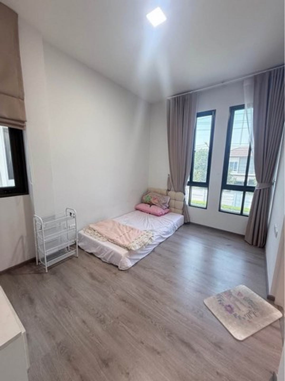 For RentPathum Thani,Rangsit, Thammasat : HR3266 2-story semi-detached house for rent, Grande Pleno project, Phahon - Vibhavadi, beautiful house, ready to move in. Complete furniture and electrical appliances