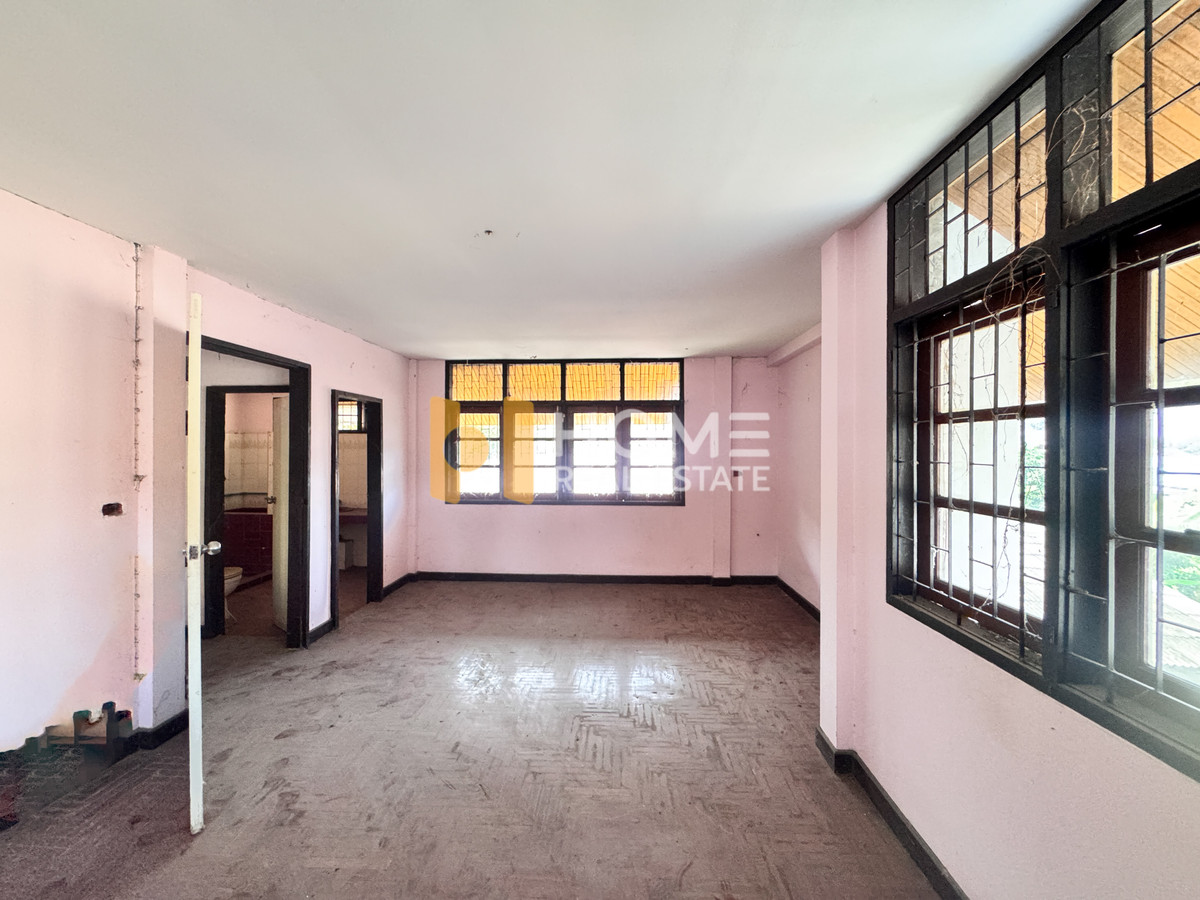 ขายบ้านศรีราชา แหลมฉบัง บ้านบึง : ที่ดินพร้อมบ้าน 121 ตารางวา บ้านไร่ดินแดงซอย 9 / 4 ห้องนอน (ขาย), Land with house 121 square wah Ban Rai Din Daeng Soi 9 / 4 Bedrooms (FOR SALE) YEAN128