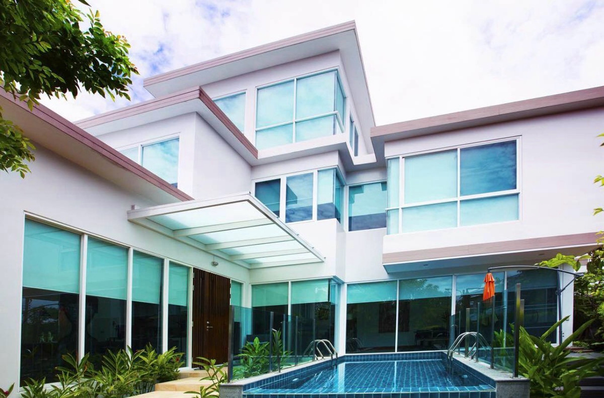 ให้เช่าบ้านโชคชัย4 ลาดพร้าว71 : บ้านเดี่ยว พลูวิลล่า โชคชัย4 ลาดพร้าว 
ให้เช่า 3ห้องนอน 3ห้องน้ำในตัวทุกห้อง มีห้องแม่บ้านแยกต่างหาก