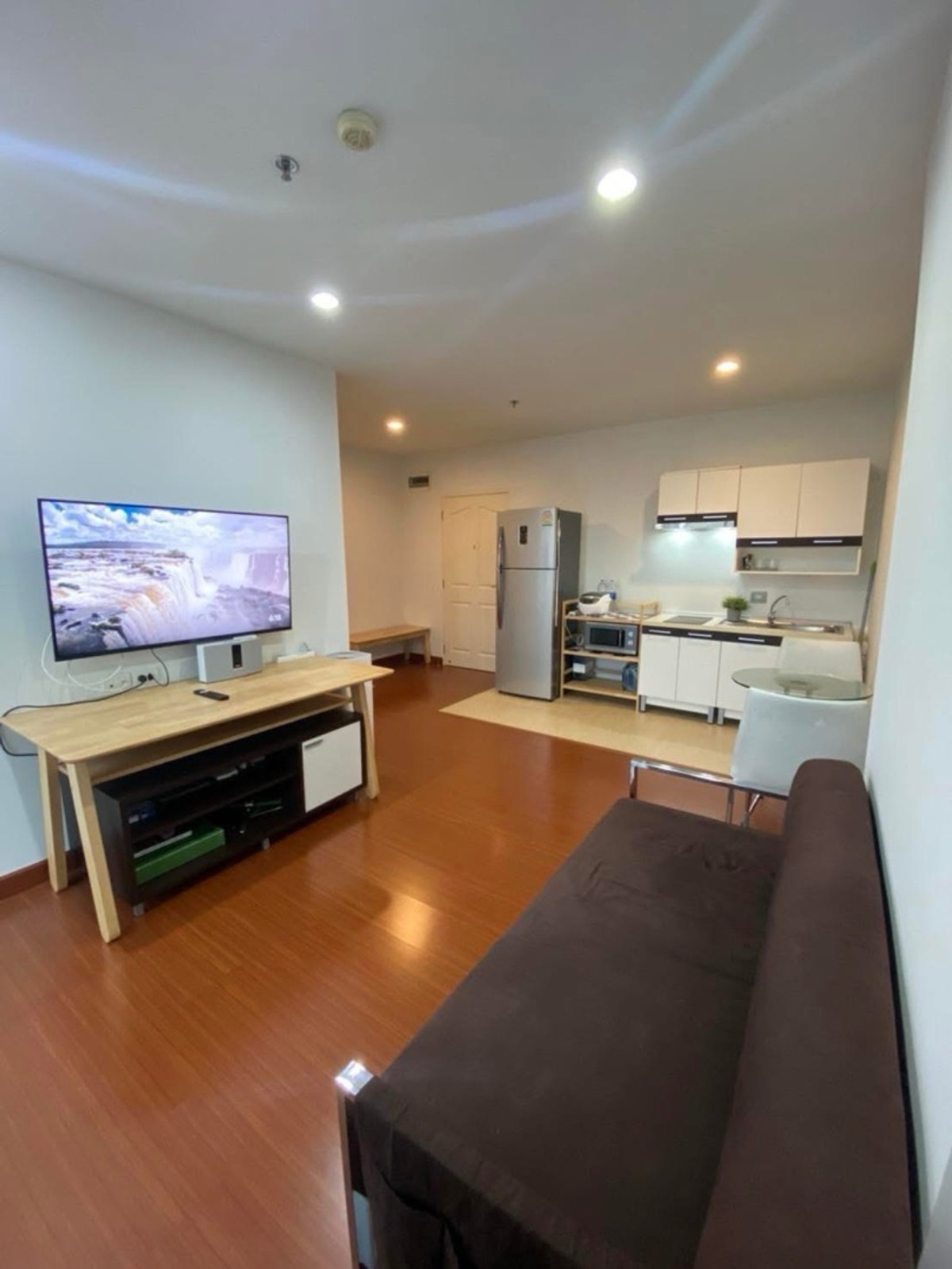 For RentCondoWongwianyai, Charoennakor : For rent: The Niche Taksin Project (next to Wongwian Yai)