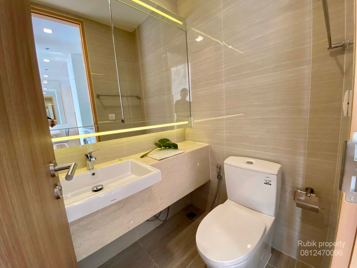 CondoSukhumvit, Asoke, Thonglor : 📣 Luxury condo for sale Noble BE33 | Condo in prime location in the middle of Sukhumvit with tenants, immediate income after transfer! RB1739