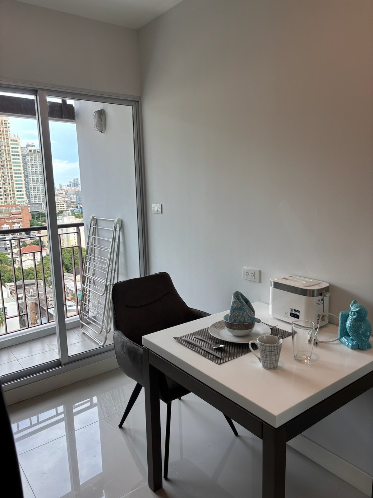For RentCondoSathorn, Narathiwat : For Rent 🔥 Centric Sathorn - Saint Louis 🔥 Fully furnished with appliances, near BTS Saint Louis.