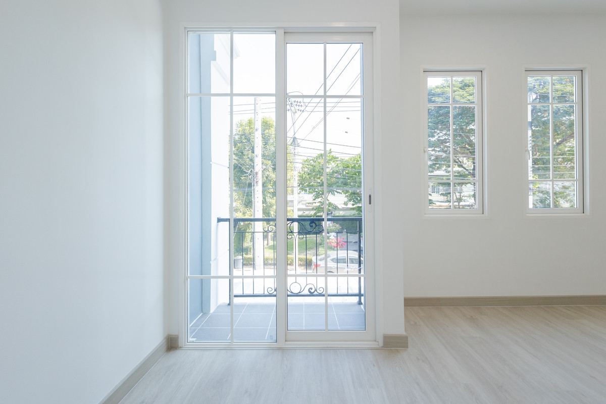 ขายทาวน์โฮมลาดกระบัง สุวรรณภูมิ : รับเข้ามาอีก 1 หลัง เตรียมรีโนเวทใหม่ทั้งหลัง ✨ 🏡 ทาวน์โฮมหลังมุม ทำเลดีในโครงการ Golden Town บางนา–สวนหลวง