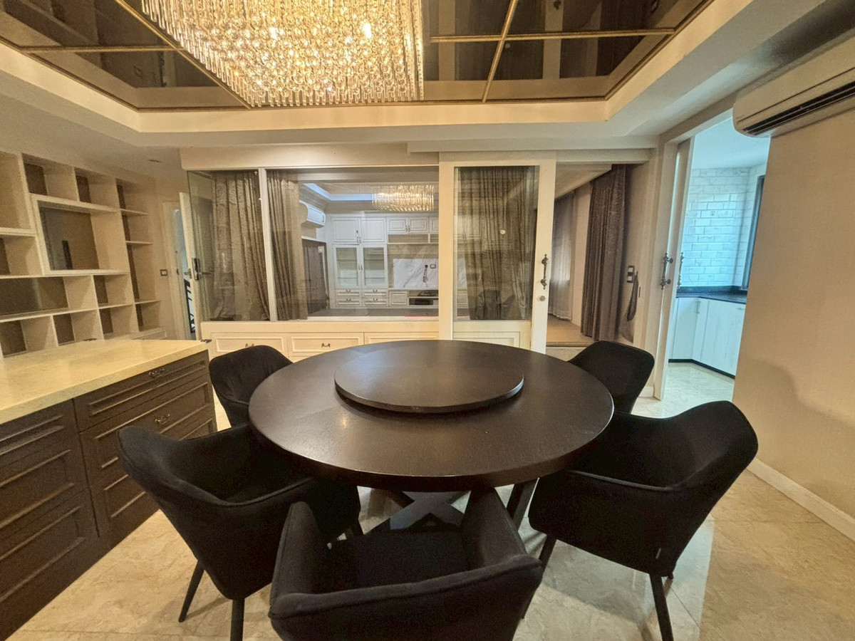 For SaleShop HousePhutthamonthon, Salaya : Commercial building for sale, Chinatown Salaya, near Central, Borommaratchachonnani Rd., decorated, ready to move in and operate.