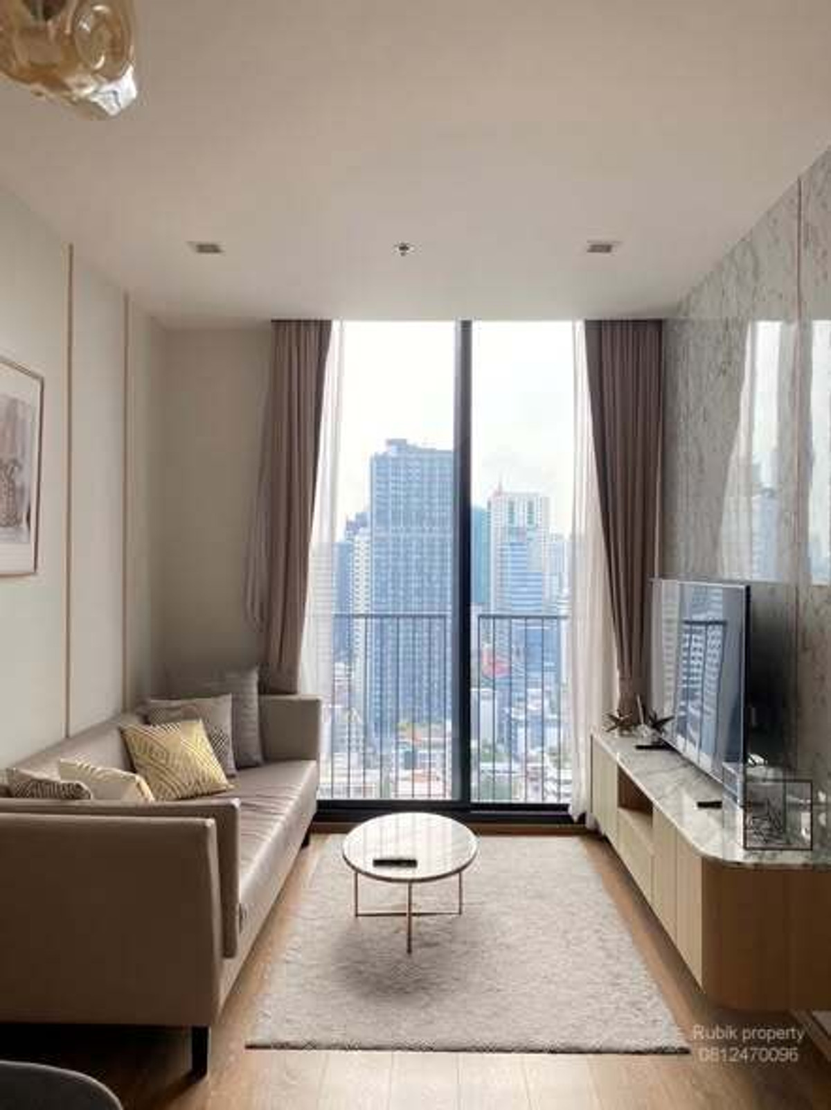 CondoSukhumvit, Asoke, Thonglor : 📣 Luxury condo for sale Noble BE33 | Condo in prime location in the middle of Sukhumvit with tenants, immediate income after transfer! RB1739