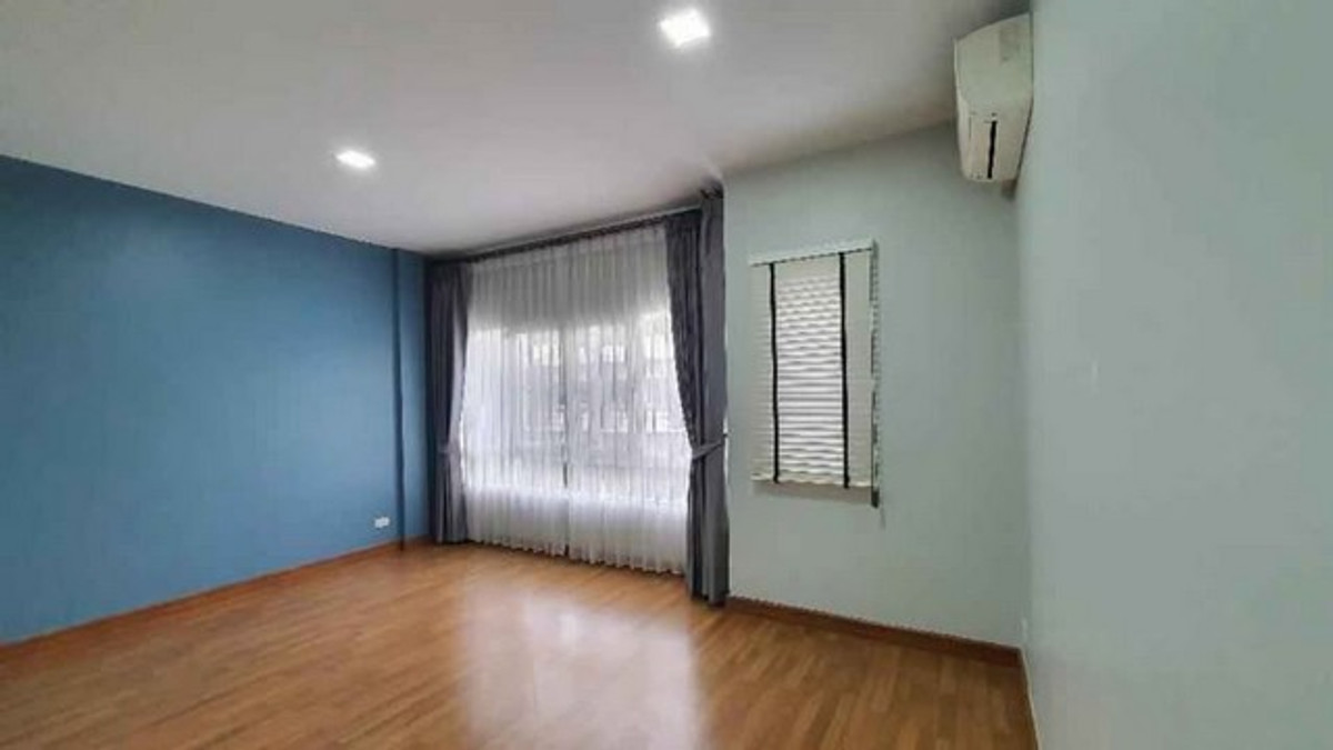 ให้เช่าทาวน์โฮมนวมินทร์ รามอินทรา : HR3267ให้เช่า/ขาย ทาวน์โฮม 3 ชั้นหลังมุม The Ricco Town วัชรพล พื้นที่ใช้สอยจุใจ 200 ตร.ม. ทำเลดีมาก จดทะเบียนบริษัท/ทำออฟฟิศได้ เฟอร์ครบพร้อมอยู่