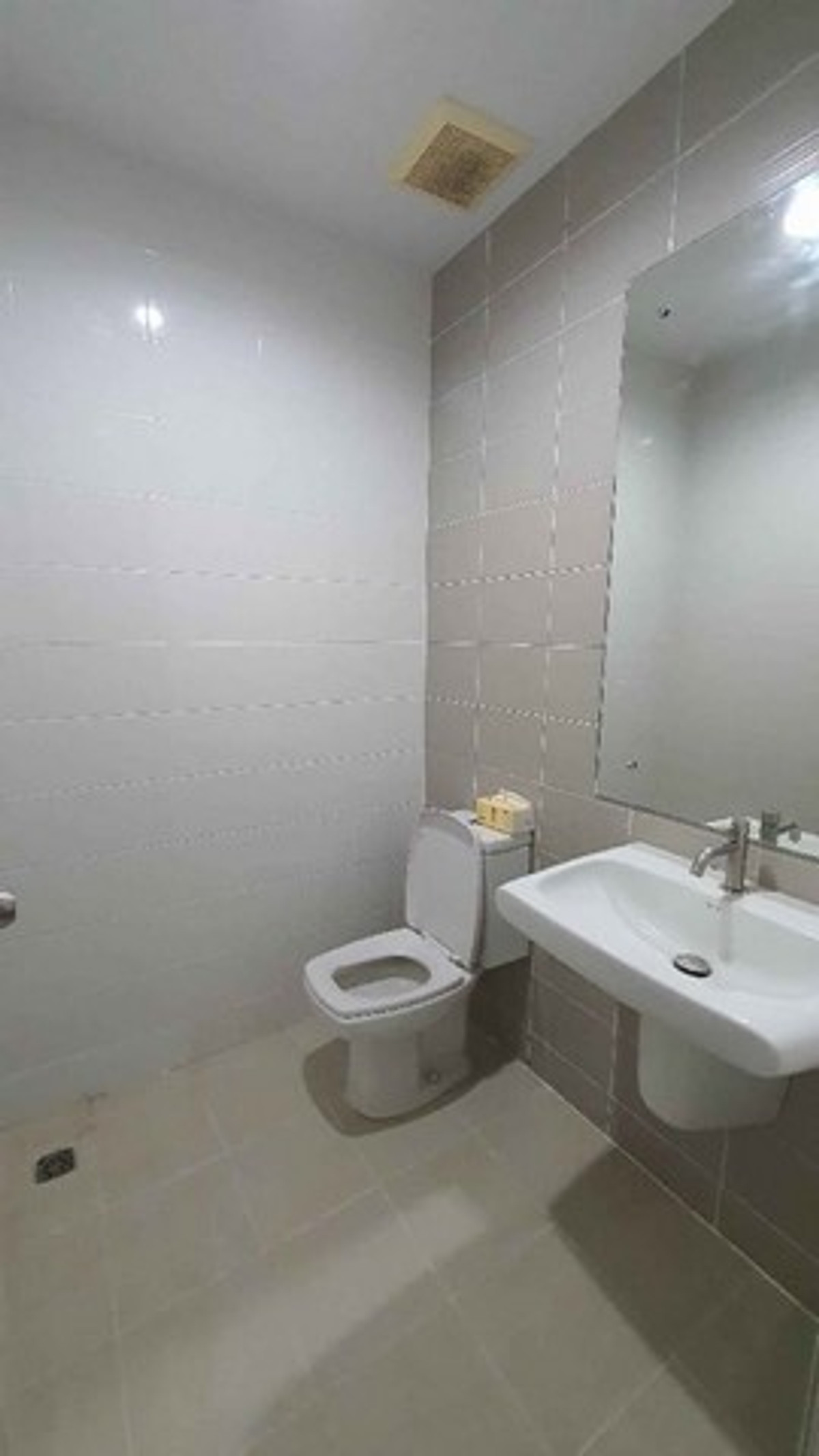 ให้เช่าทาวน์โฮมนวมินทร์ รามอินทรา : HR3267ให้เช่า/ขาย ทาวน์โฮม 3 ชั้นหลังมุม The Ricco Town วัชรพล พื้นที่ใช้สอยจุใจ 200 ตร.ม. ทำเลดีมาก จดทะเบียนบริษัท/ทำออฟฟิศได้ เฟอร์ครบพร้อมอยู่