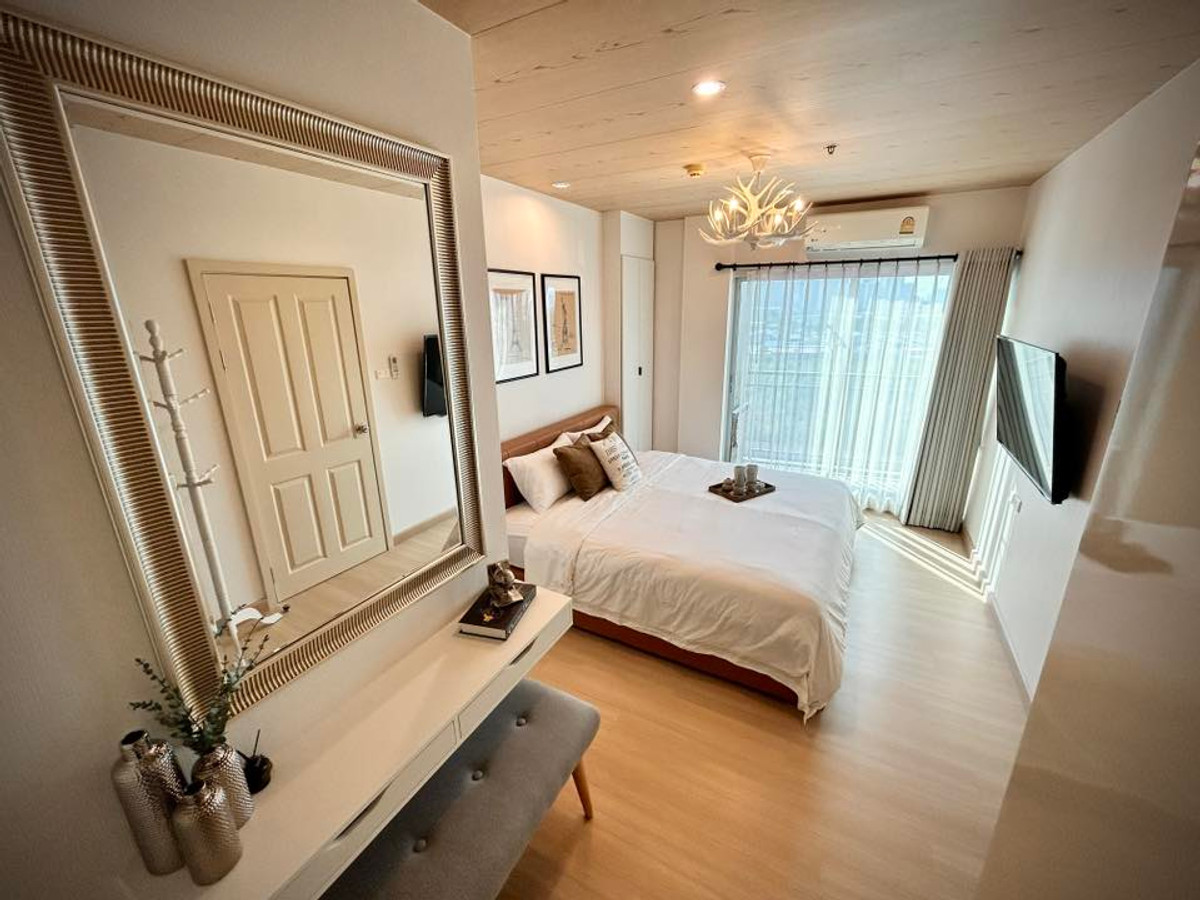 For RentCondoRama9, Petchburi, RCA : Condo for rent, 3 bedrooms, near MRT Rama 9: Suplalai Veranda Rama 9 project, very beautifully decorated, ready to move in, only 100k!!