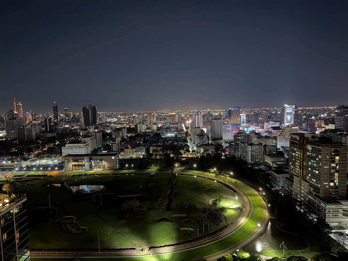 For RentCondoWitthayu, Chidlom, Langsuan, Ploenchit : For rent at Hansar Rajdamri 2-Bedroom ▪ High-floor with unblocked view of Polo track and Golf course, Contact 062-496-6454