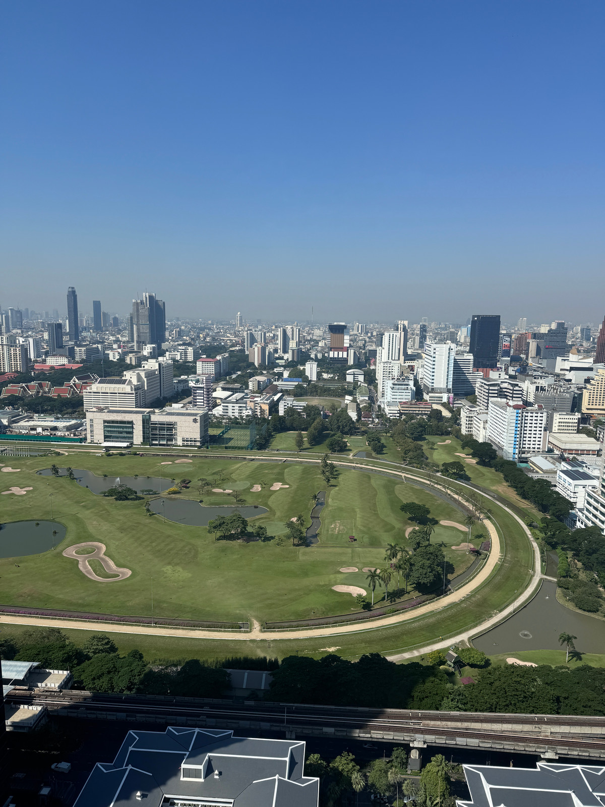 For RentCondoWitthayu, Chidlom, Langsuan, Ploenchit : For rent at Hansar Rajdamri 2-Bedroom ▪ High-floor with unblocked view of Polo track and Golf course, Contact 062-496-6454