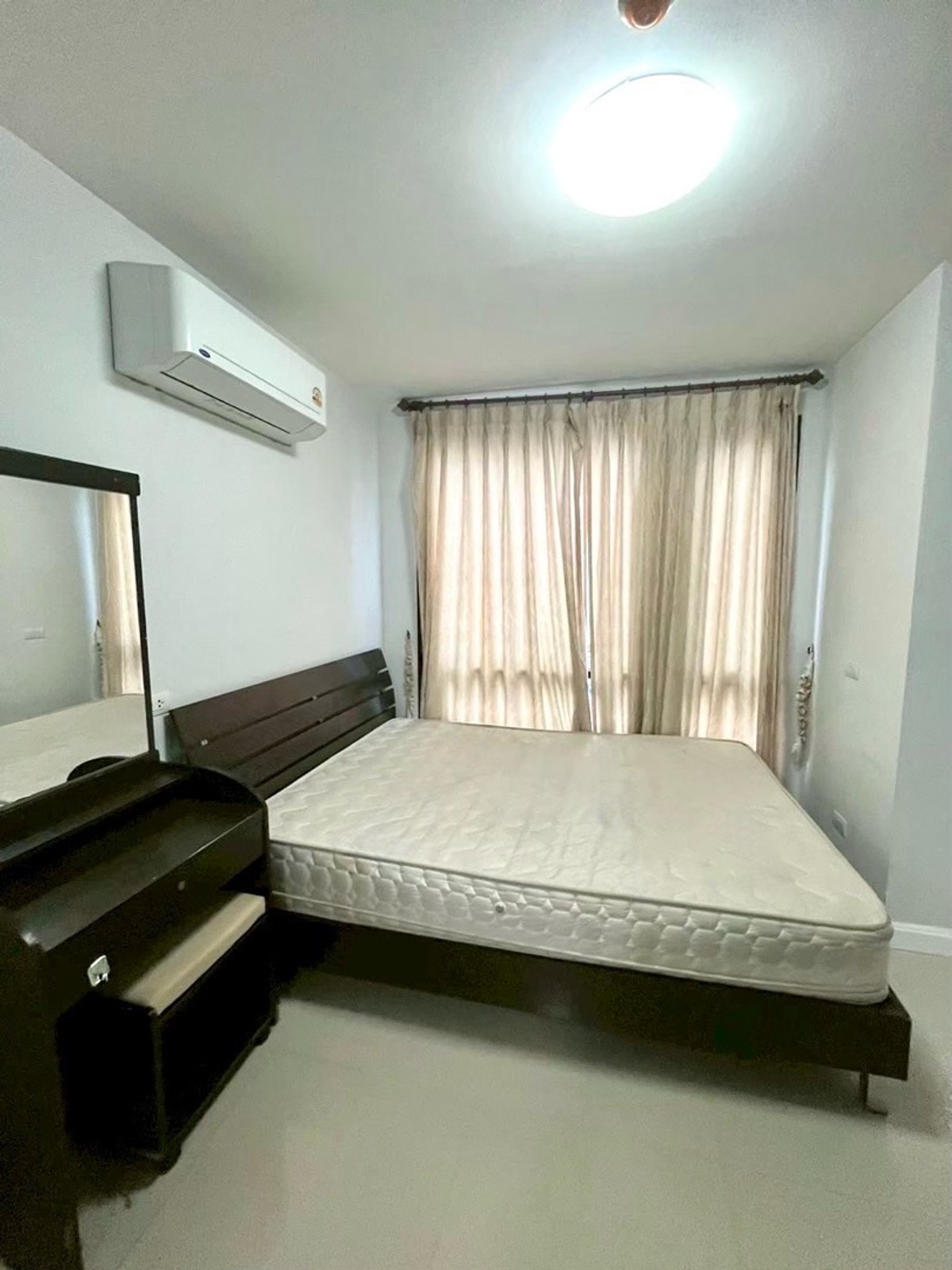 For RentCondoRamkhamhaeng, Hua Mak : For rent LIB Ramkhamhaeng 43/1 (Lip Ramkhamhaeng 43/1) Floor: 2 Room size: 27 sq m. Price: 7,000 baht Nearby places: Orange Line MRT.