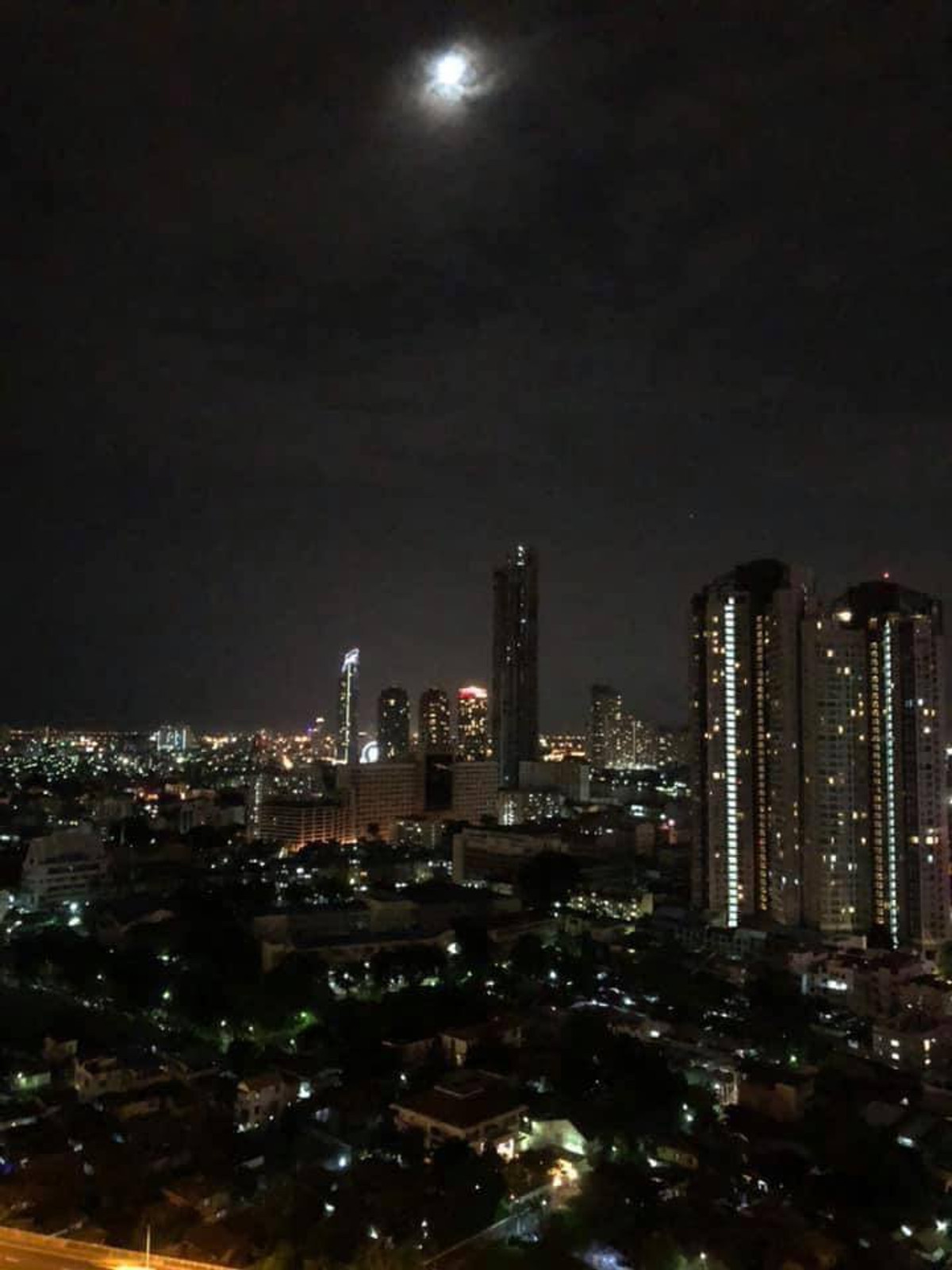 ขายคอนโดสาทร นราธิวาส : 🏠✨ เดอะ แบงค็อค สาทร | ขายคอนโด 2 ห้องนอน (HBH-ST-221)