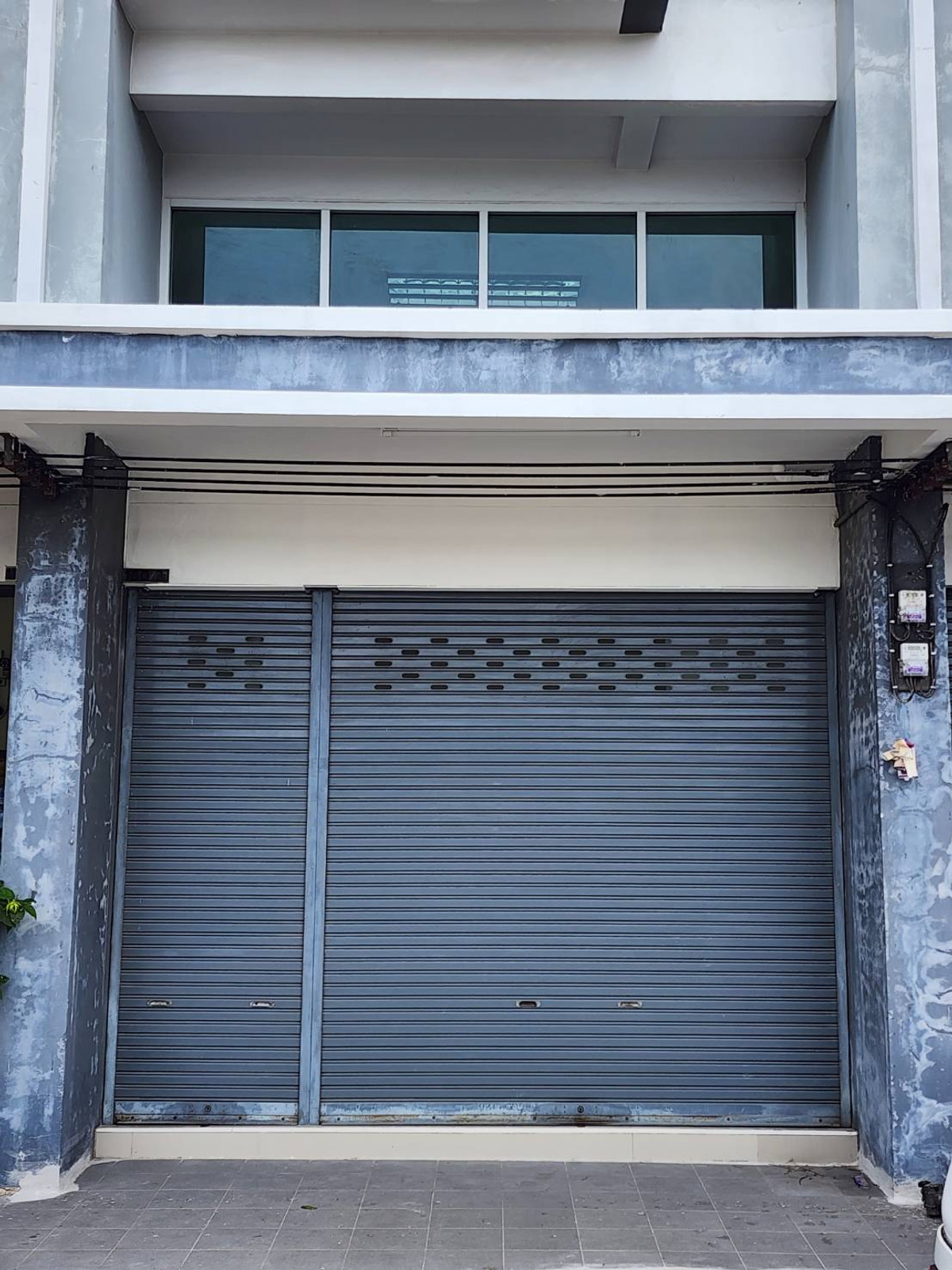 ขายอาคารพาณิชย์นครปฐม : ขายด่วน! ถูกสุดในโครงการ อาคารพาณิชย์ 3.5 ชั้น ทำเลค้าขาย ติด ถ.บรมราชชนนี พร้อมเริ่มธุรกิจได้ทันที!