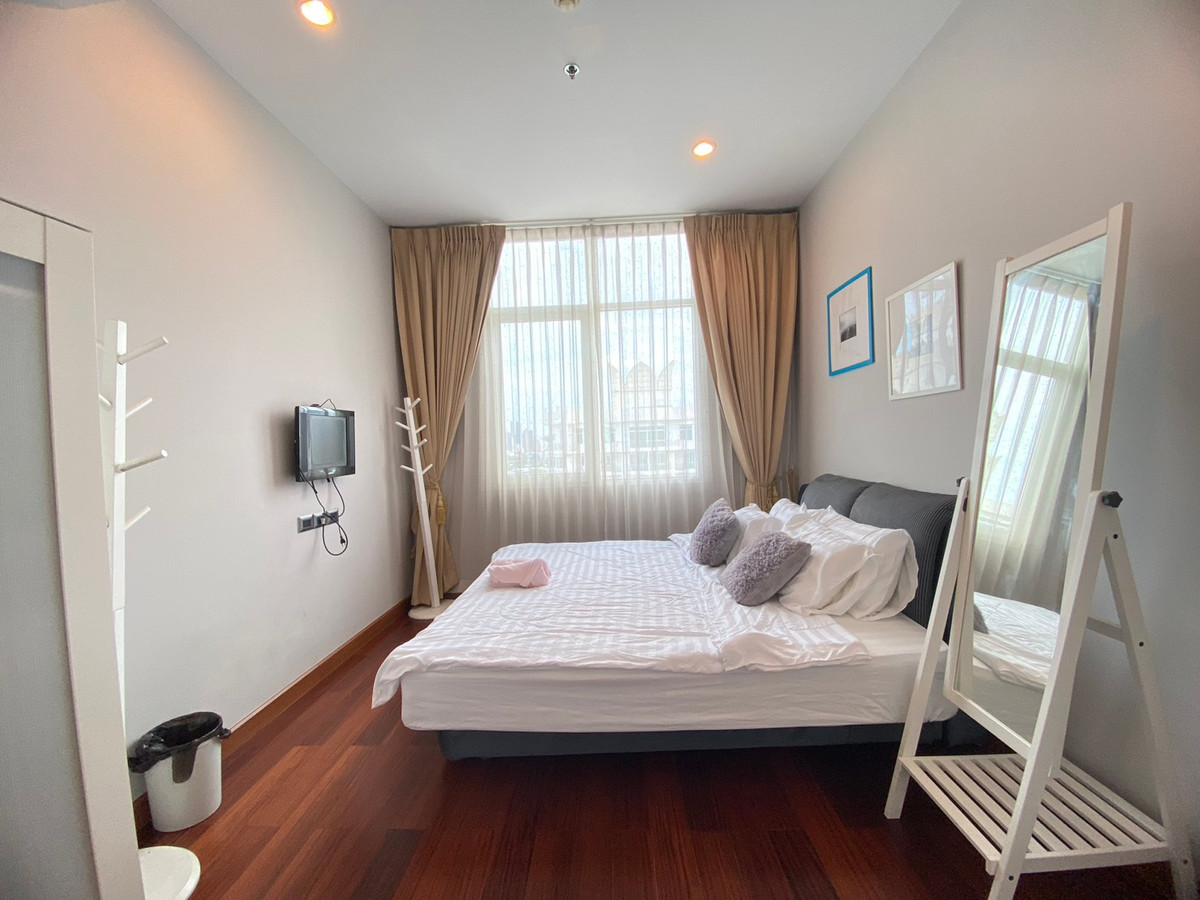 For RentCondoRama9, Petchburi, RCA : Penthouse for rent✨5 bedrooms, near MRT Cultural Center: Supalai Wellington I Project: Spacious room, luxuriously decorated, fully furnished, ready to move in.