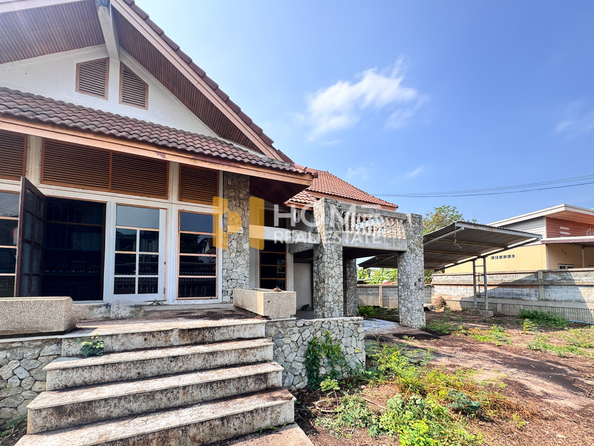 ขายบ้านศรีราชา แหลมฉบัง บ้านบึง : ที่ดินพร้อมบ้าน 121 ตารางวา บ้านไร่ดินแดงซอย 9 / 4 ห้องนอน (ขาย), Land with house 121 square wah Ban Rai Din Daeng Soi 9 / 4 Bedrooms (FOR SALE) YEAN128