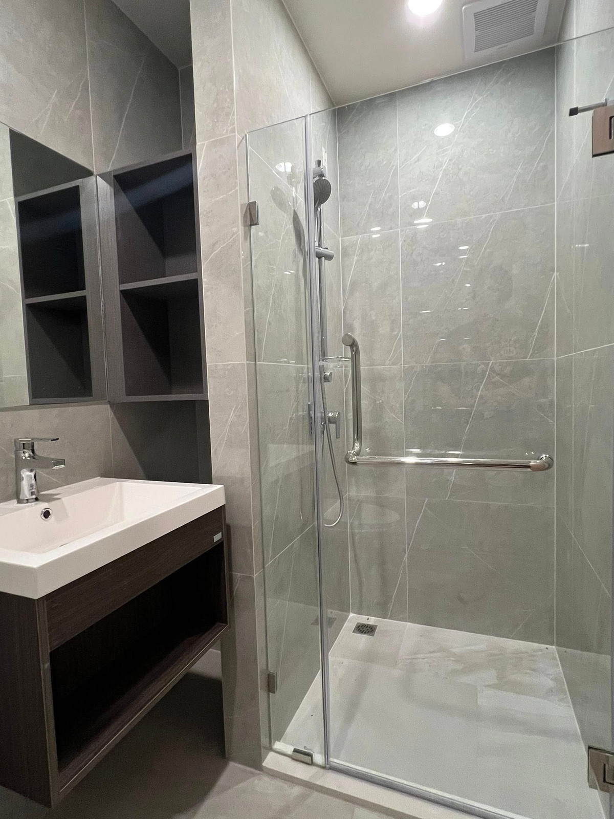 ให้เช่าคอนโดพระราม 9 เพชรบุรีตัดใหม่ RCA : ให้เช่า Nue District R9 ราคา 21,000 บาท [MPr260220]