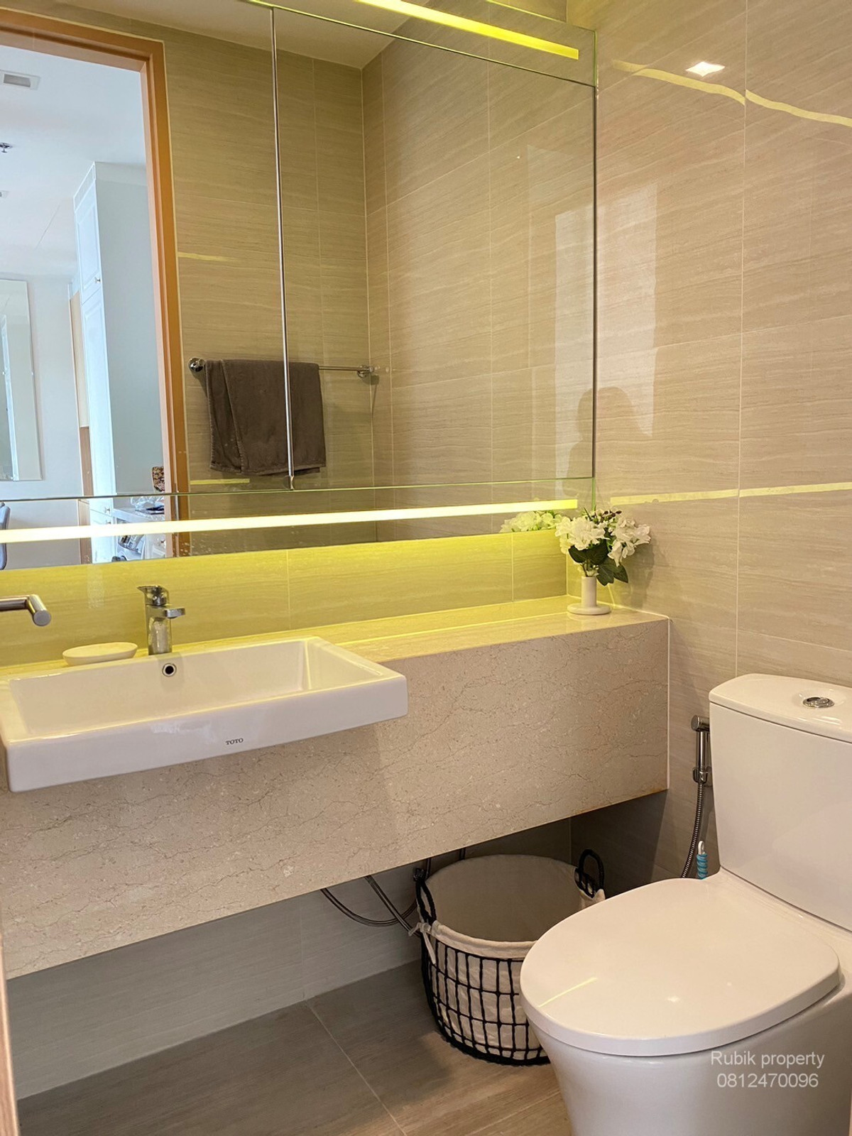 CondoSukhumvit, Asoke, Thonglor : 📣 Luxury condo for sale Noble BE33 | Condo in prime location in the middle of Sukhumvit with tenants, immediate income after transfer! RB1739