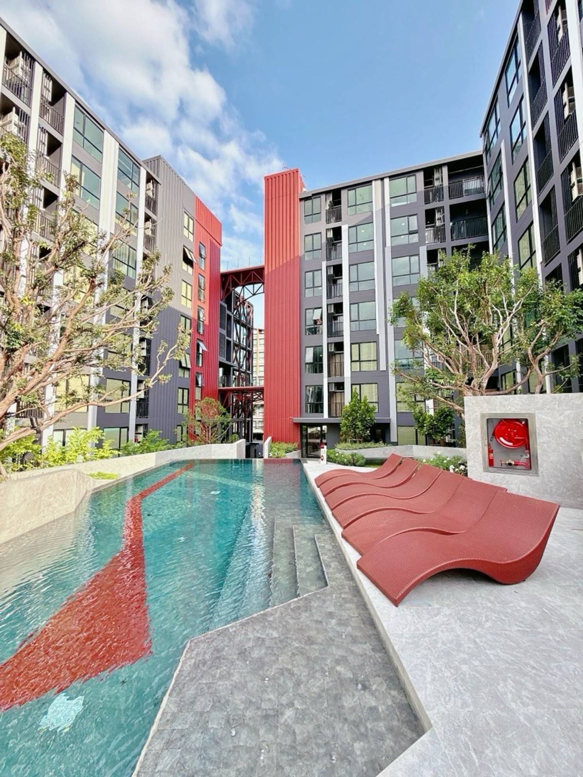 ขายคอนโดรัชดา ห้วยขวาง : 𝐌𝐀𝐑𝐎𝐎𝐍 𝐑𝐀𝐓𝐂𝐇𝐀𝐃𝐀 𝟑𝟐 𝐅𝐑𝐄𝐄 เงินดาวน์ 𝟎 บาท ผ่อนสบายๆ 𝟔,𝟗𝟎𝟎/เดือน ห้องใหม่ จากโครงการ ฟรีทึกค่าใช่จ่าย พร้อมเข้าอยู่ 